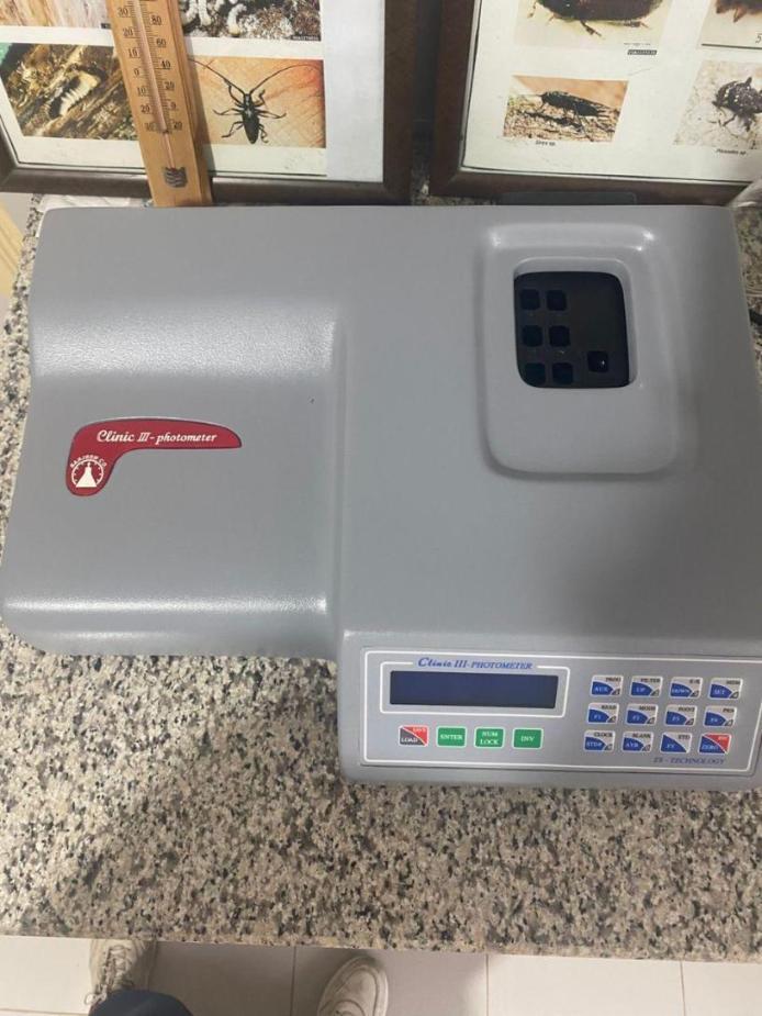 دستگاه HPLC , فتومتر کلینیکال دامپزشکی و سانتریفیوژ میکرو هماتوکریت دست دو/مدینیوم