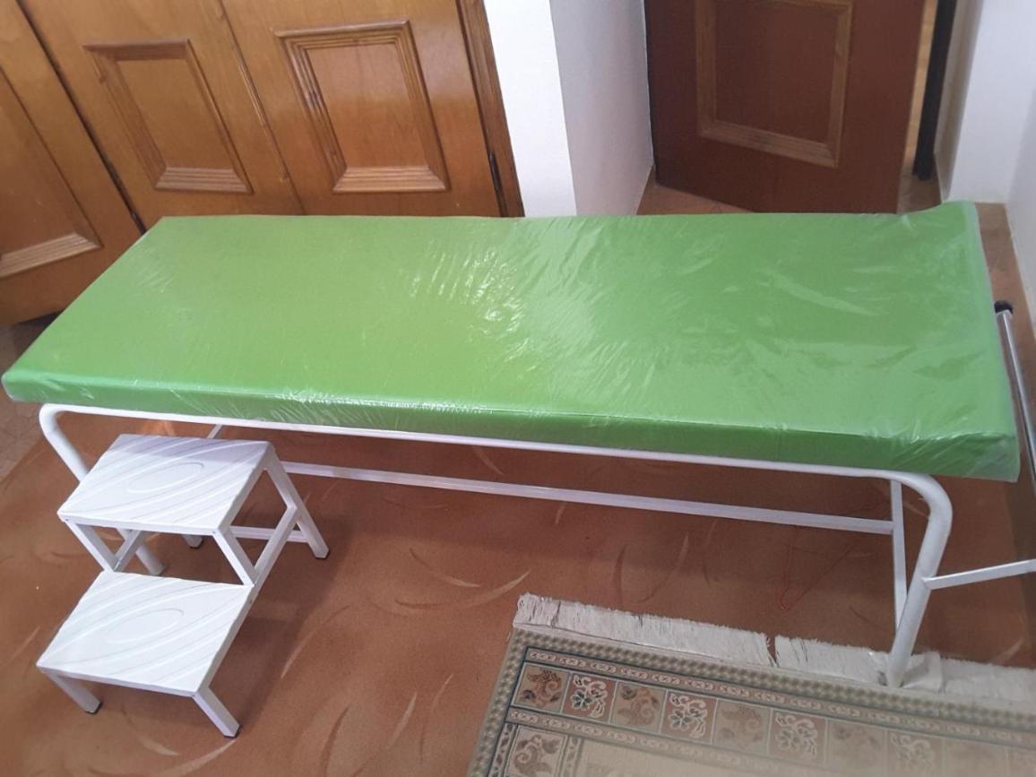 تخت معاینه و تزریقاتدست دو/مدینیوم