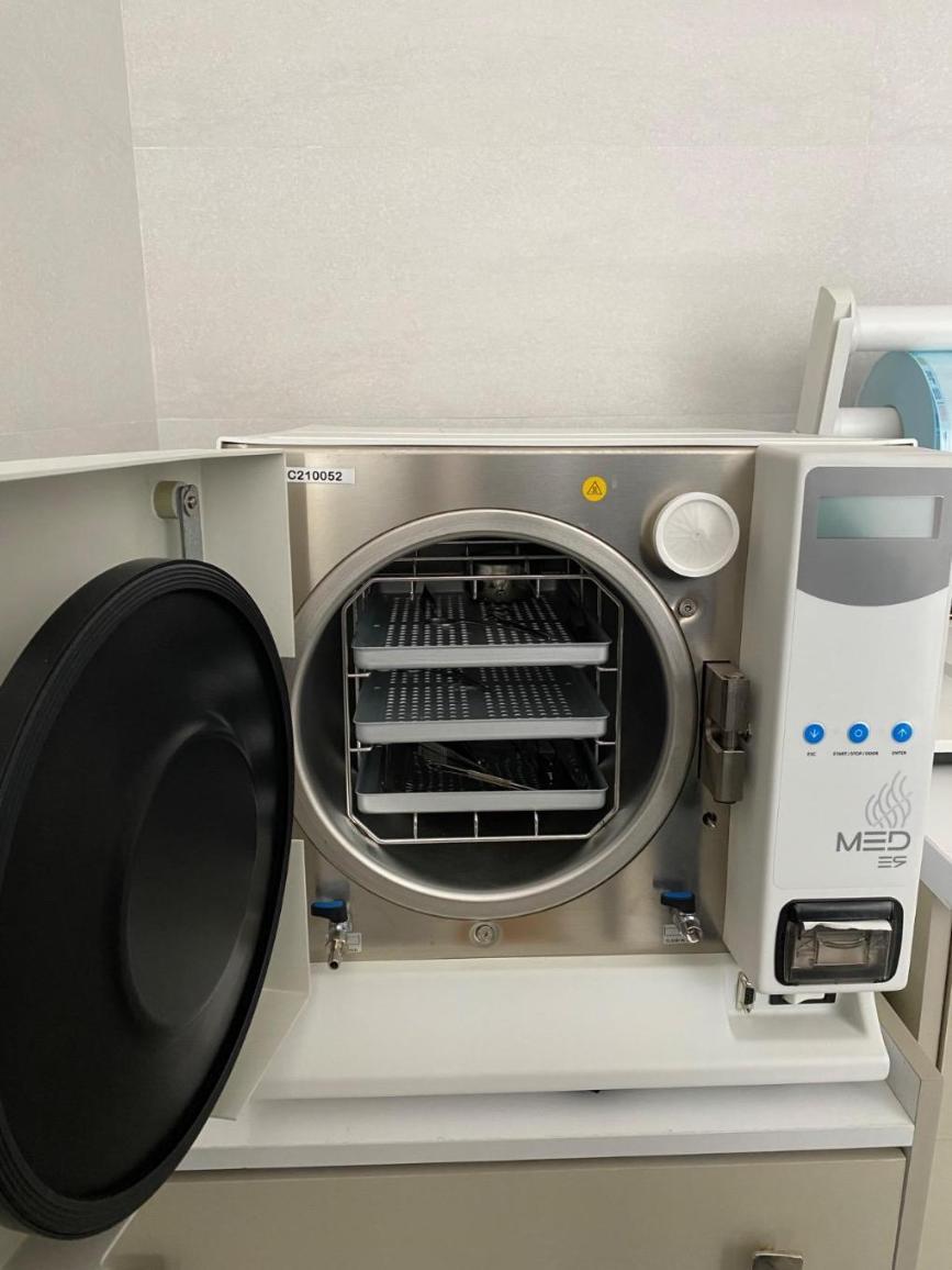 دستگاه اتوکلاو eurondaدست دو/مدینیوم