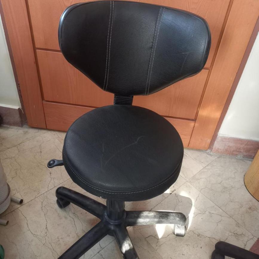 صندلی تابورهدست دو/مدینیوم