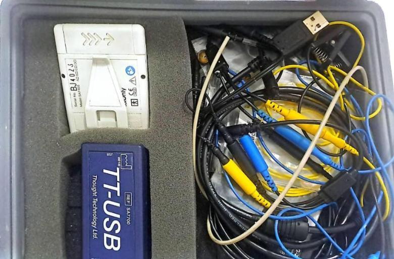 دستگاه نوروفیدبک پروکامپ 2 دست دو/مدینیوم