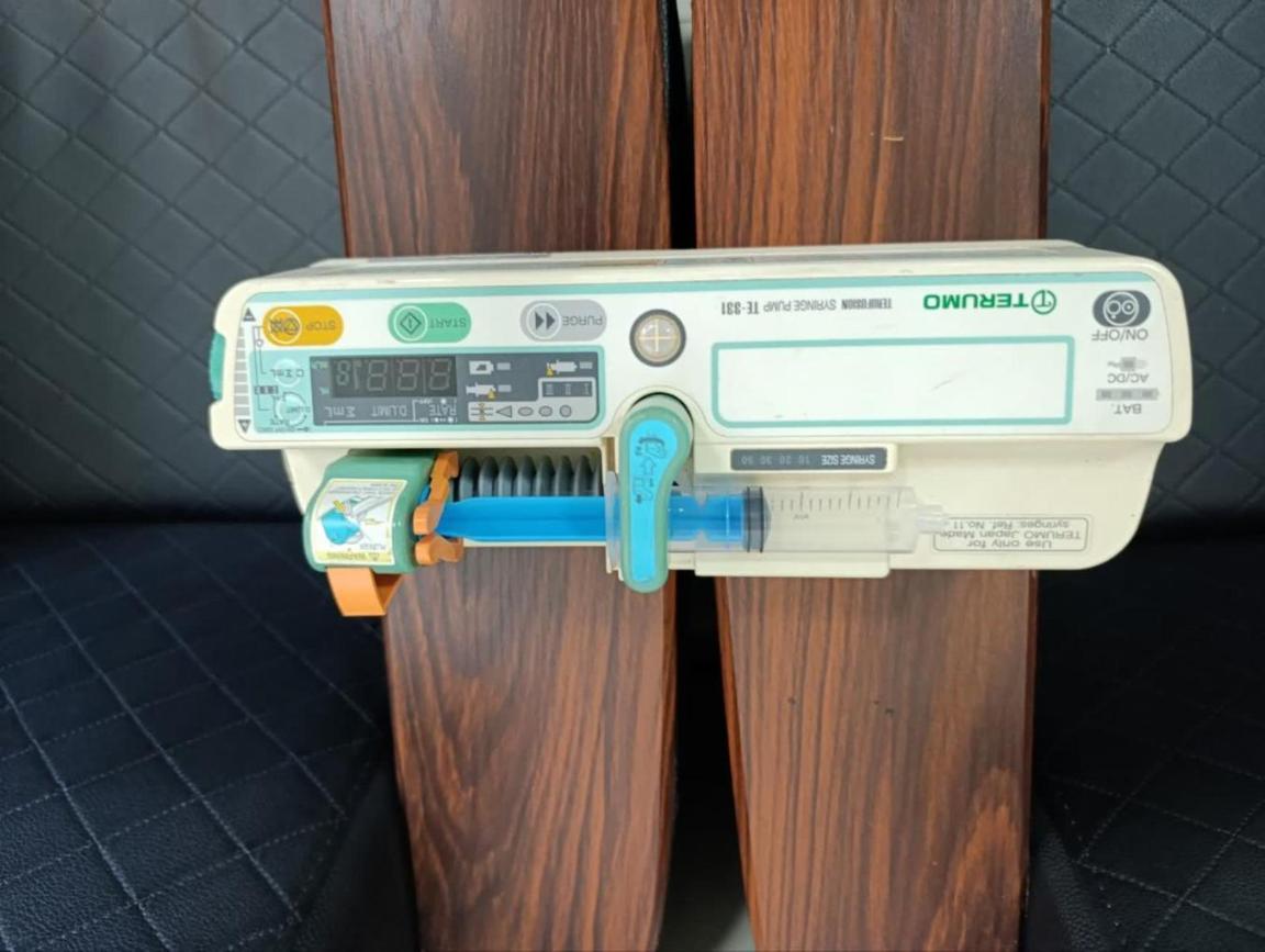 پمپ سرنگ کارکردهدست دو/مدینیوم