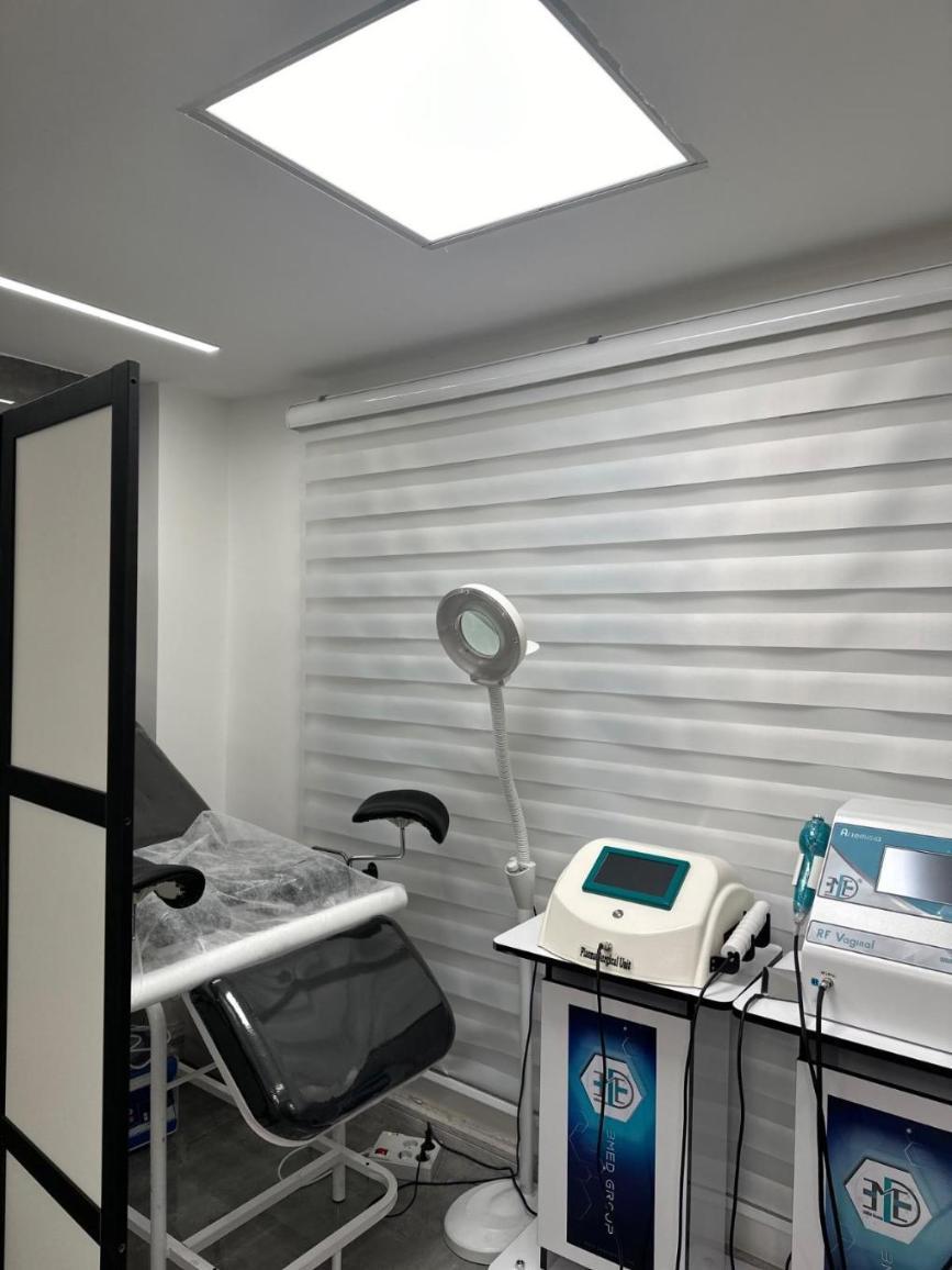 اراف واژینال سپیدجامگاندست دو/مدینیوم