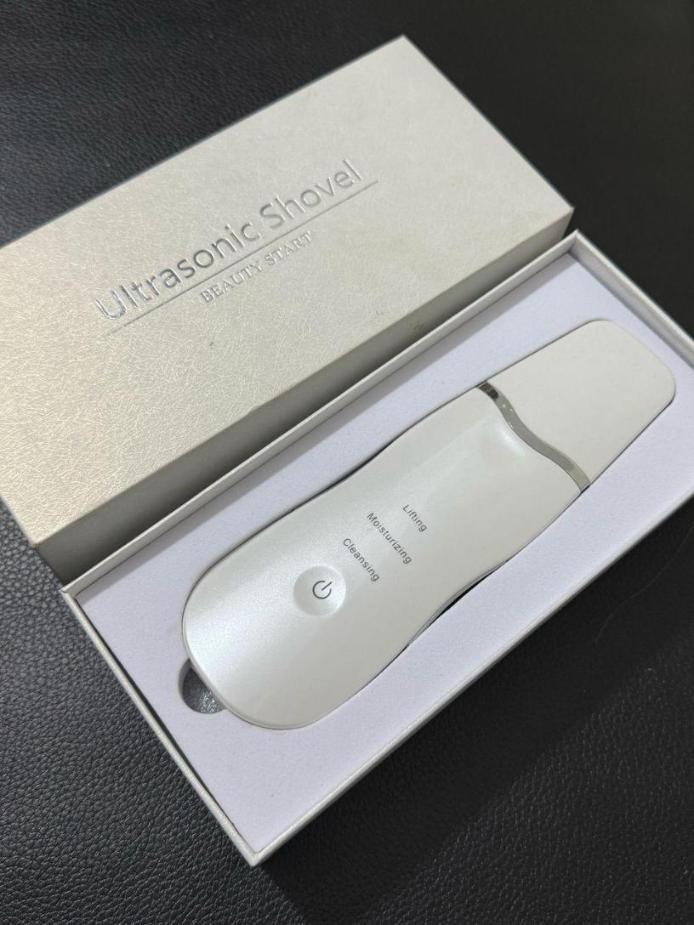 دستکاه هیدروفیشیال ۷ سره ، تونل ال ای دی، درما افنو/مدینیوم