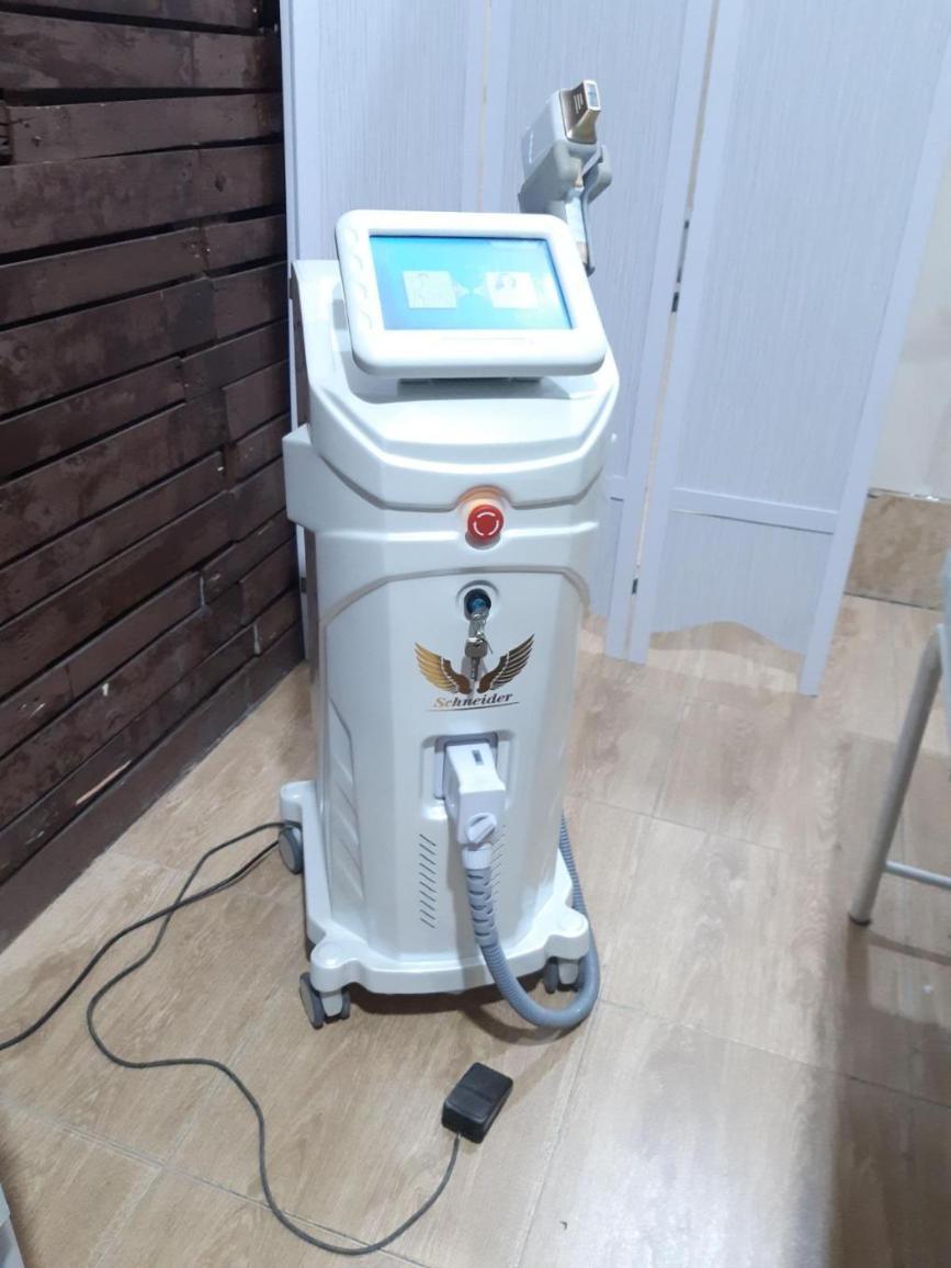 دستگاه لیزر اشنایدر پلاس ۲۰۲۳ در حد نو دست دو/مدینیوم