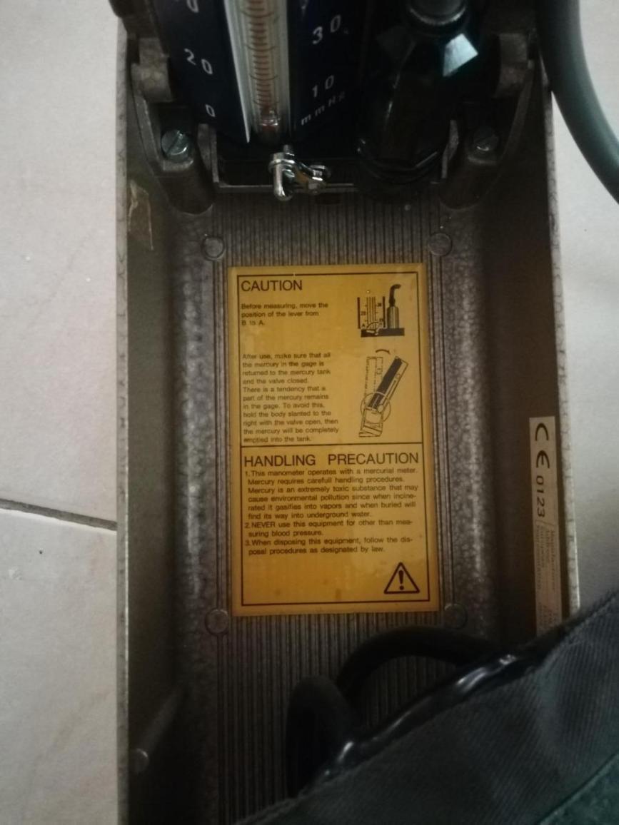 فشار سنج جیوه ای دست دو/مدینیوم
