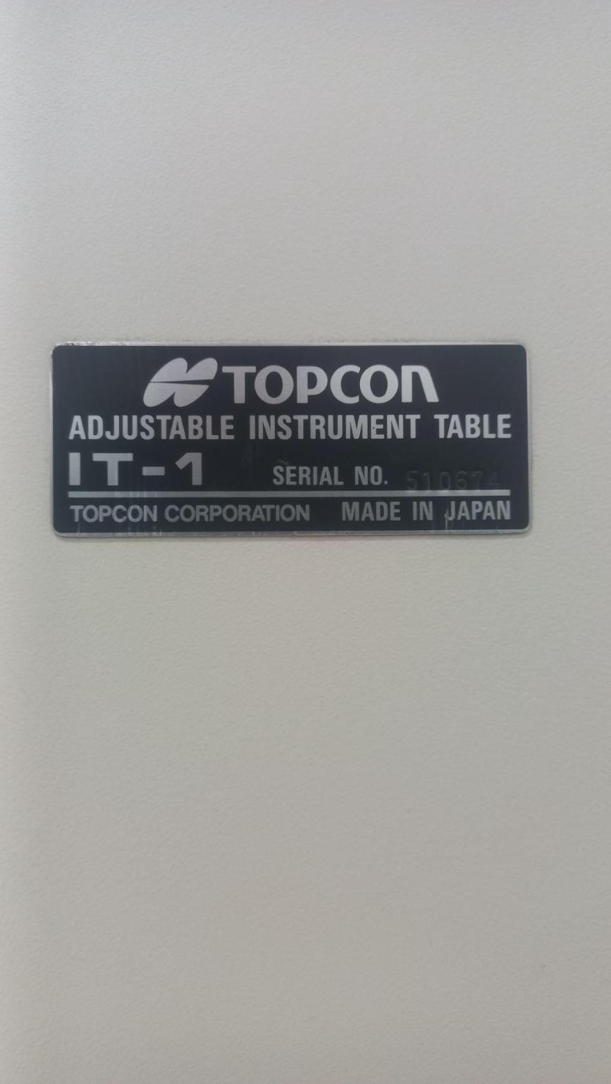 topcon om4نیاز به تعمیرات/مدینیوم