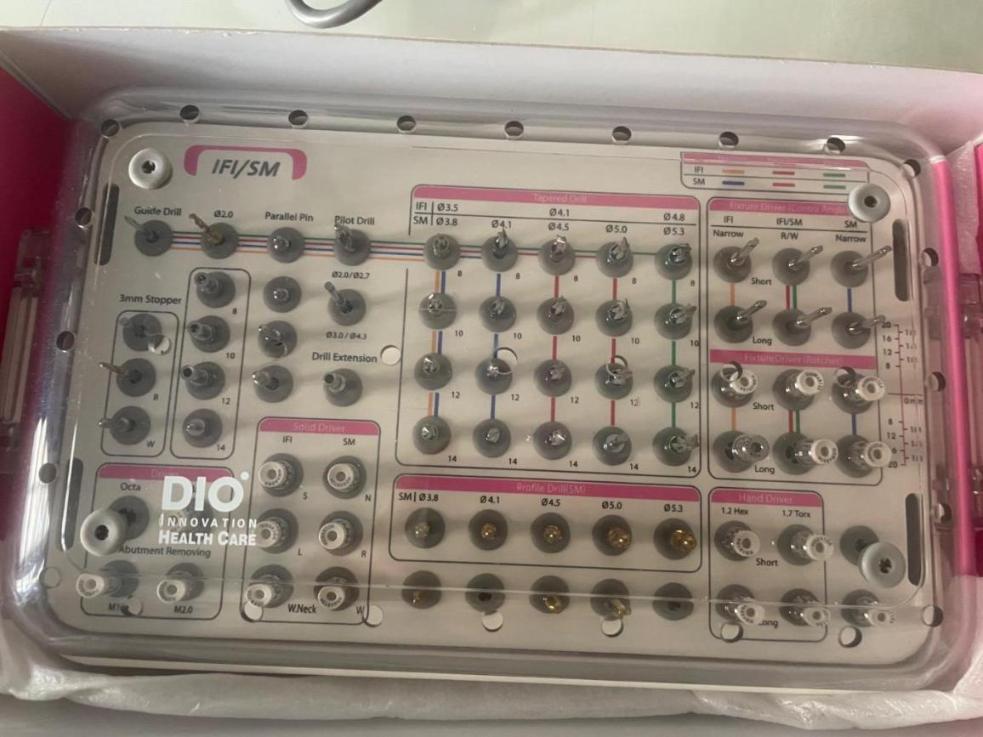 كيت جراحي ايمپلنت برند Dioنو/مدینیوم