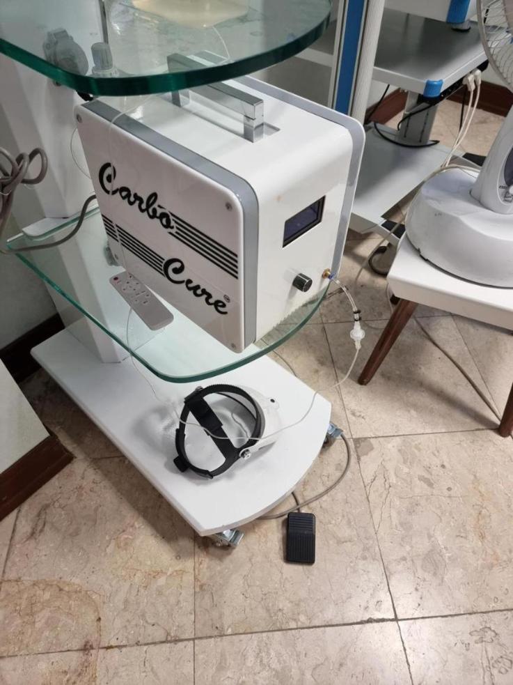 دستگاه کربوکسی تراپیcarbocureجهت جوانسازی پوست،رفع تیرگی زیر چشم،درمان استریا(استرچ مارک)،لاغرینو/مدینیوم