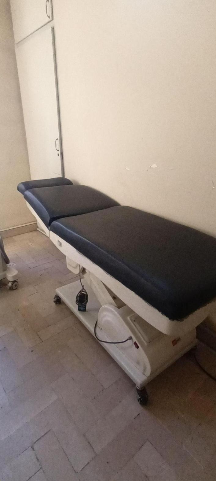 تخت کاشت مو برقی ولیزر مدل سیما طبدست دو/مدینیوم