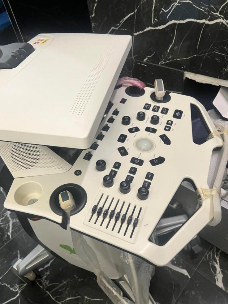 واگذاری فوری دستگاه سونوگرافی Vinno E30آکبند دو پروبنو/مدینیوم