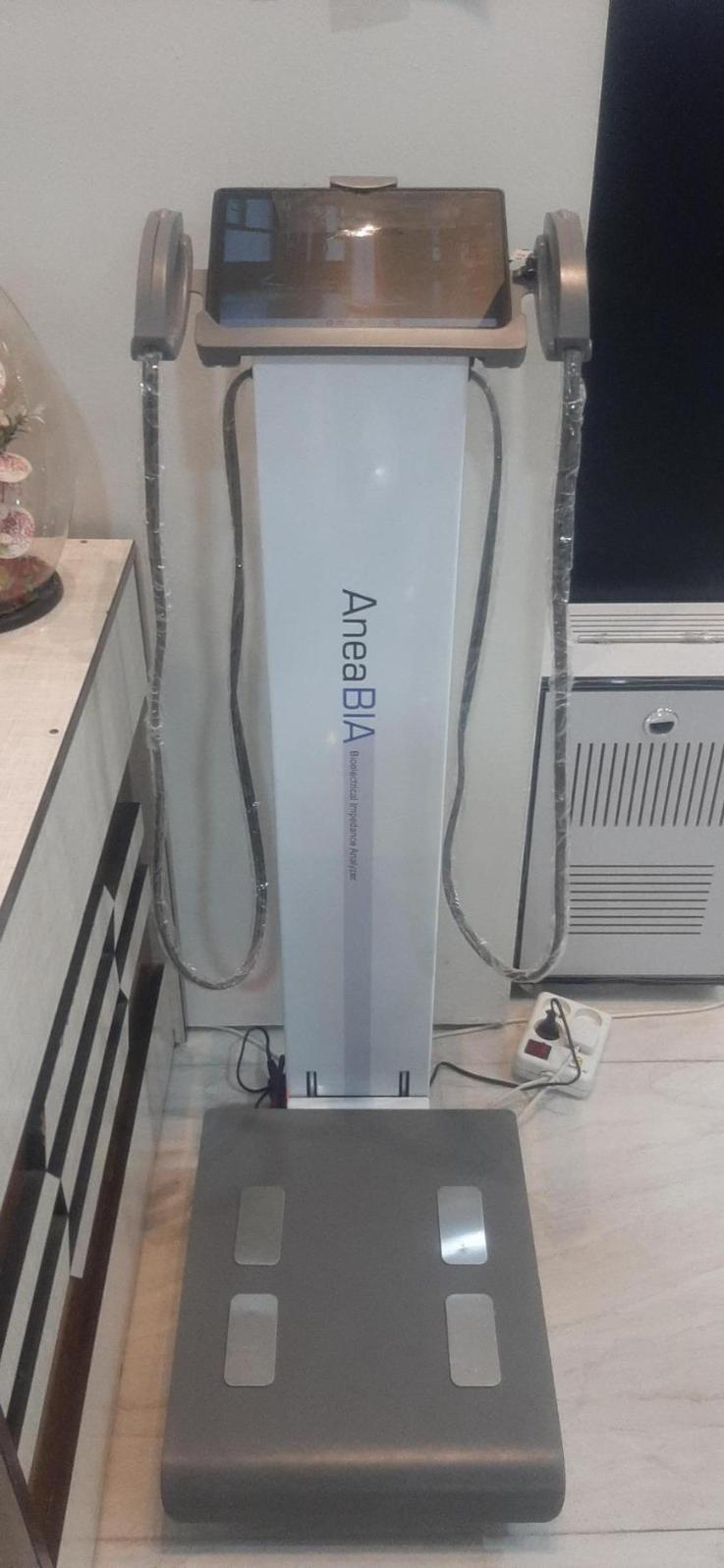 دستگاه آنالیزر ترکیبات بدن آنیادست دو/مدینیوم