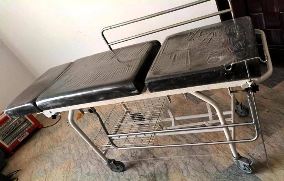 فروش تخت معاینه پزشکیدست دو/مدینیوم