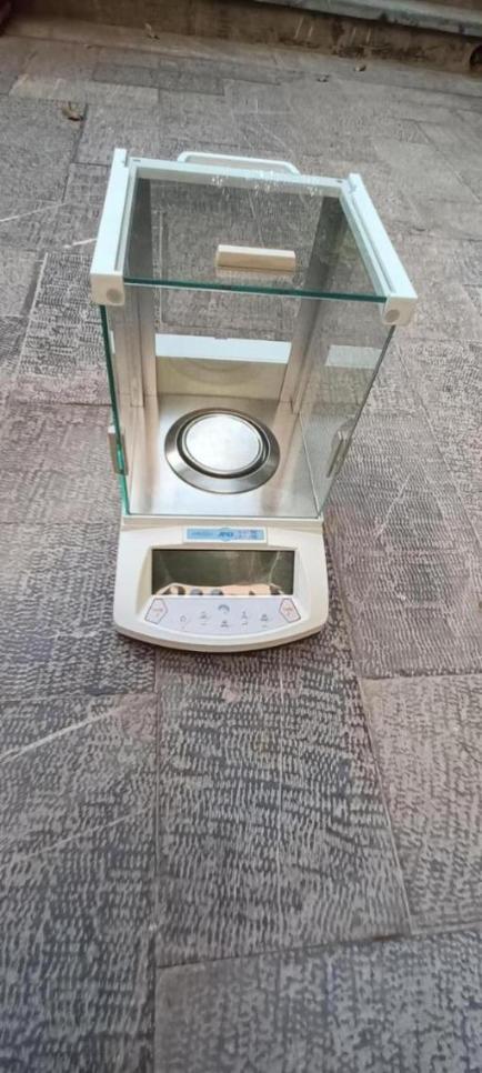 ترازو ۴ صفرنو/مدینیوم