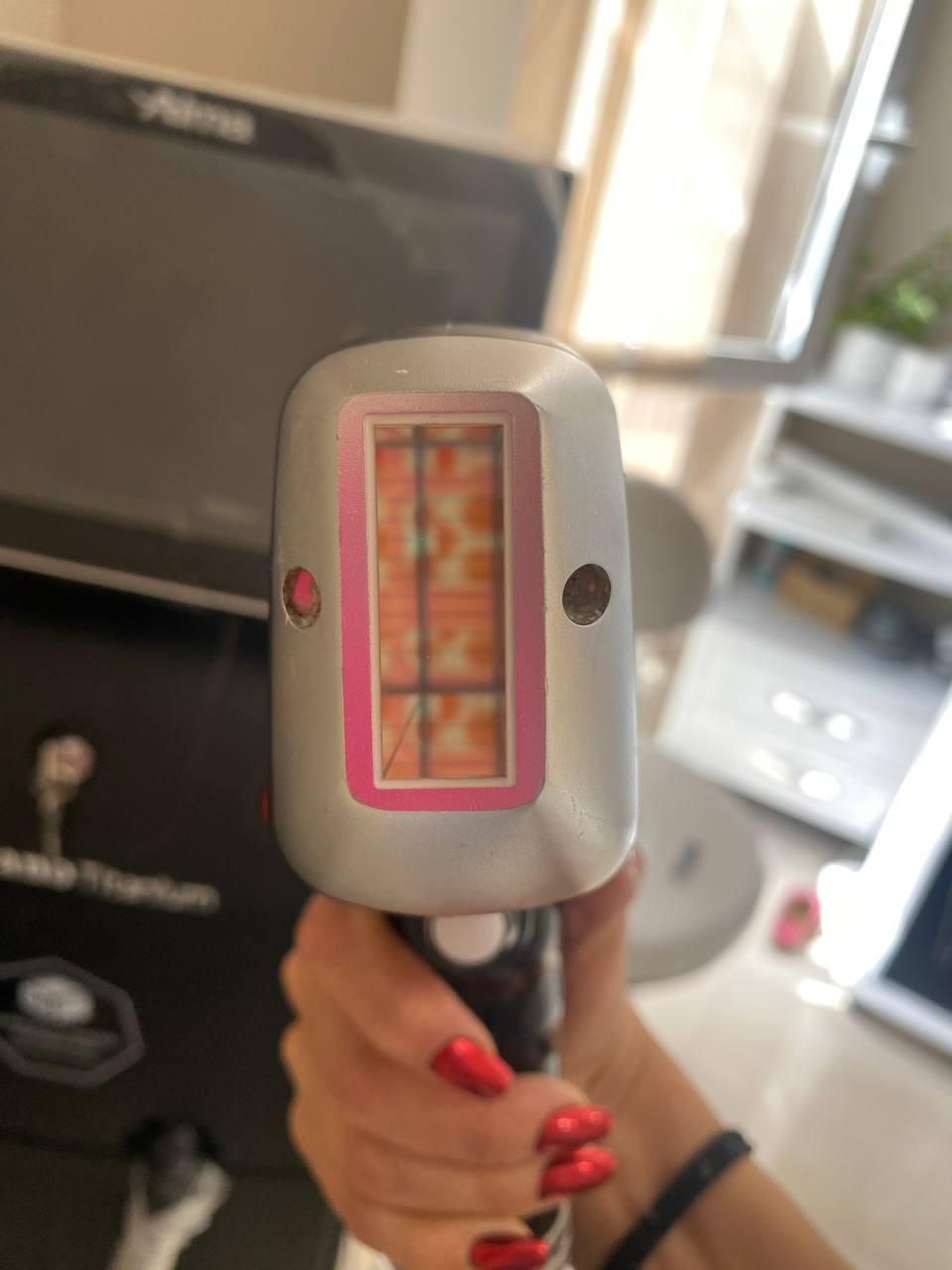 دستگاه لیزر سه طول موج سوپرانو تیتانیوم  ۲۰۲۱دست دو/مدینیوم