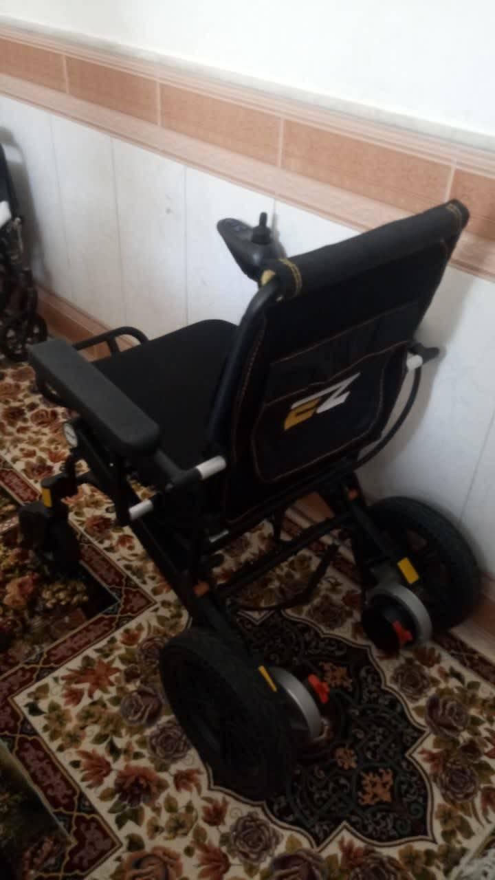 ویلچر برقی ایزی موبیل ریموت دارنو/مدینیوم