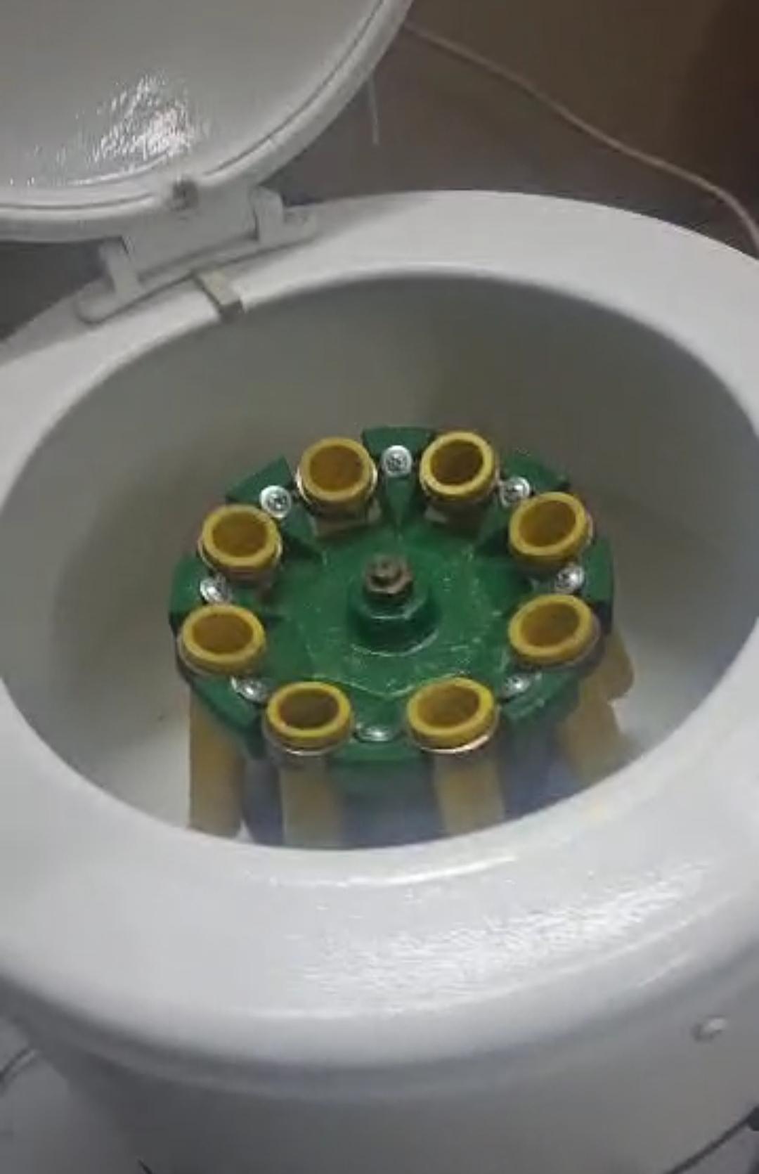 سانتریفیوژ دست دو/مدینیوم