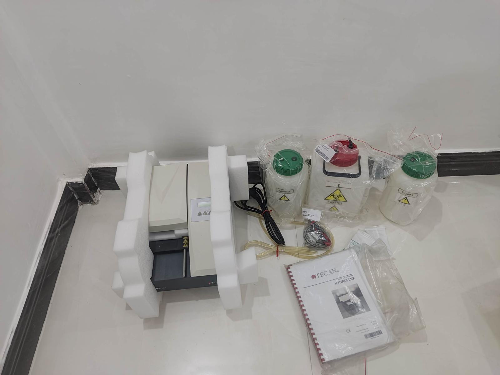 دستگاه الیزاواشر مدل HydroFlex ELISA ساخت اتریشنو/مدینیوم