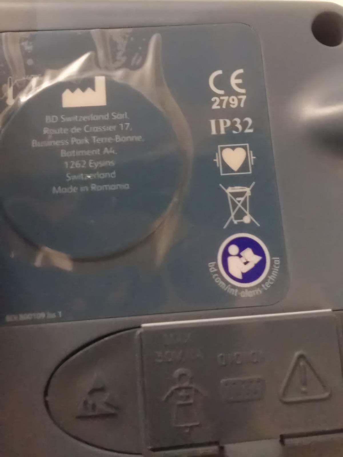 پمپ سرنگ انفوزیون مدل Alaris GH Plusنو/مدینیوم