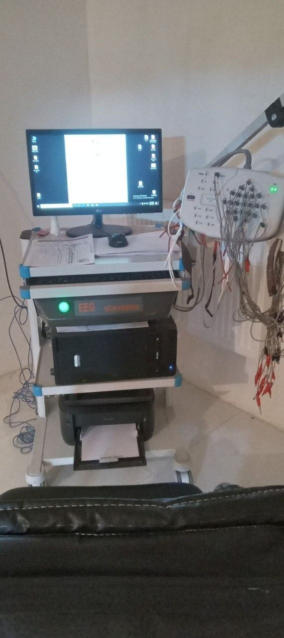 نوار مغز_EEGدست دو/مدینیوم