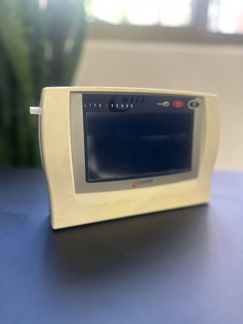 مانیتور علائم حیاتینو/مدینیوم