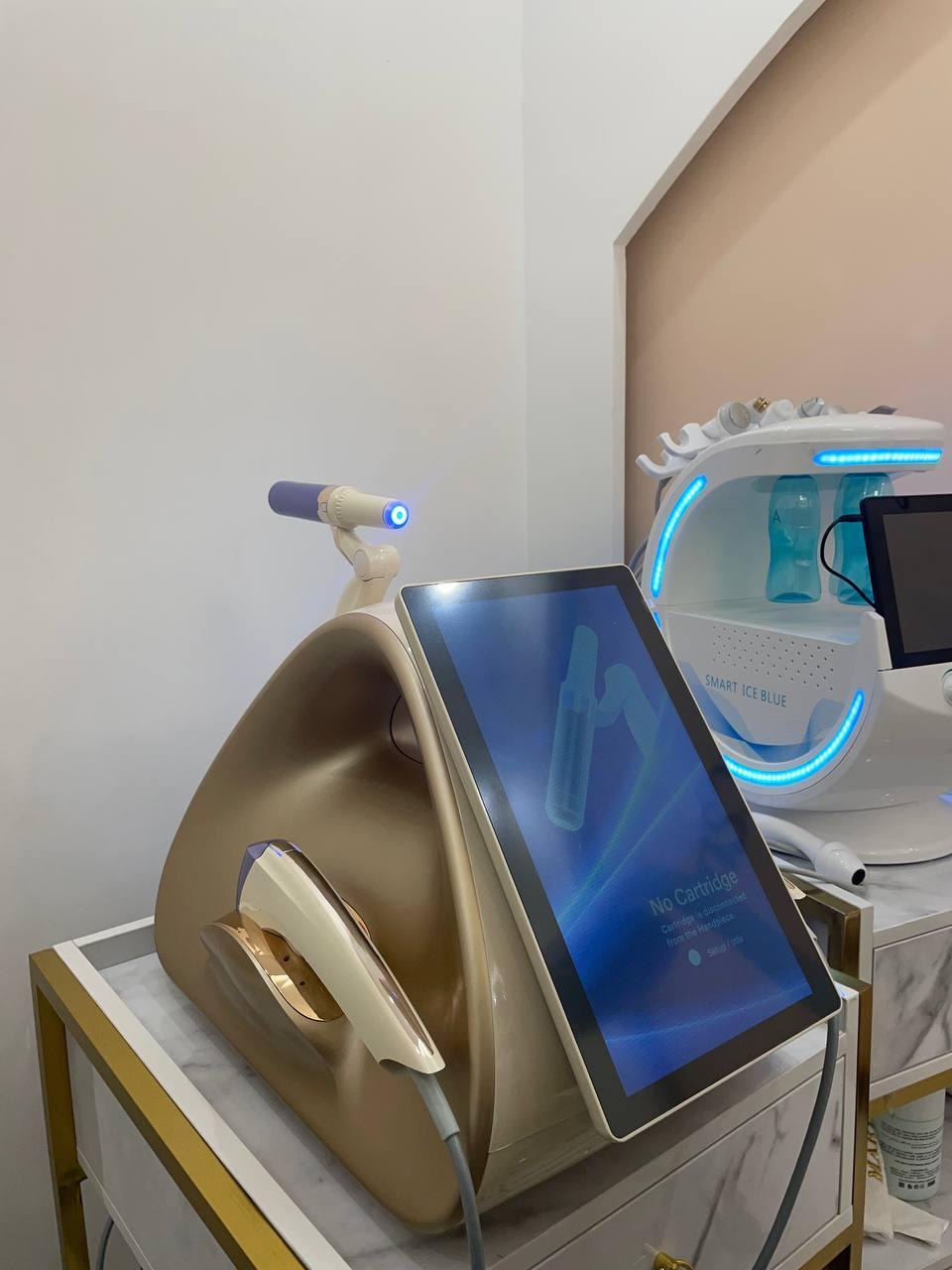 "دستگاه هایفو گلد ۲۰۲۴ "دست دو/مدینیوم