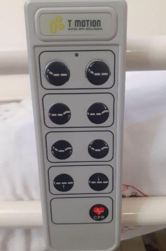 تخت بیمارستانی با تشک مواجدست دو/مدینیوم