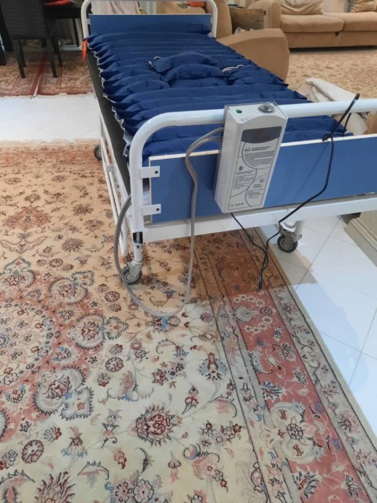 تخت بیمارستانی و تشک مواج زنیت مددست دو/مدینیوم