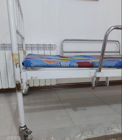 تخت بیمارستانی دست دو/مدینیوم
