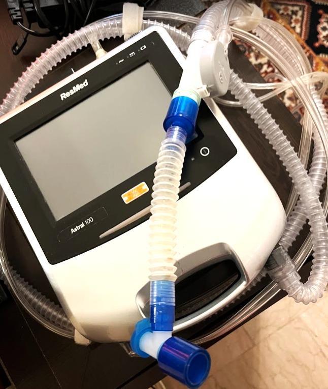 دستگاه ونتیلاتور پرتابل ResMed Astral 100دست دو/مدینیوم