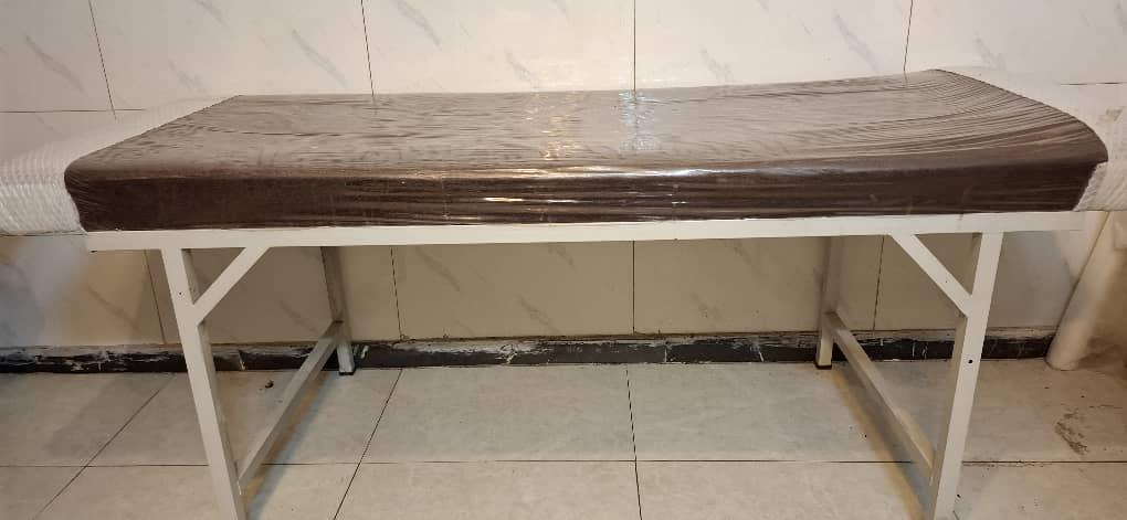 تخت معاینهدست دو/مدینیوم