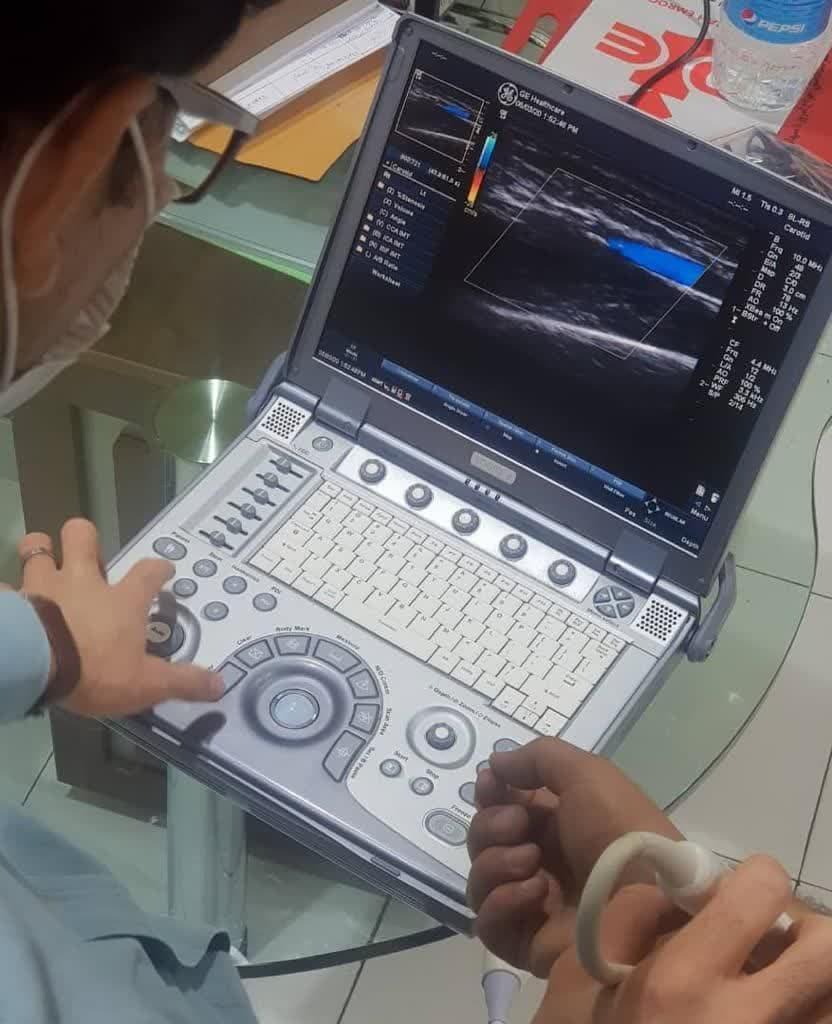 دستگاه سونوگرافیدست دو/مدینیوم