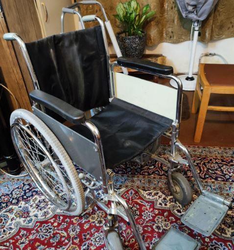 تخت بیمارستانی برقی سه کاره دست دو/مدینیوم