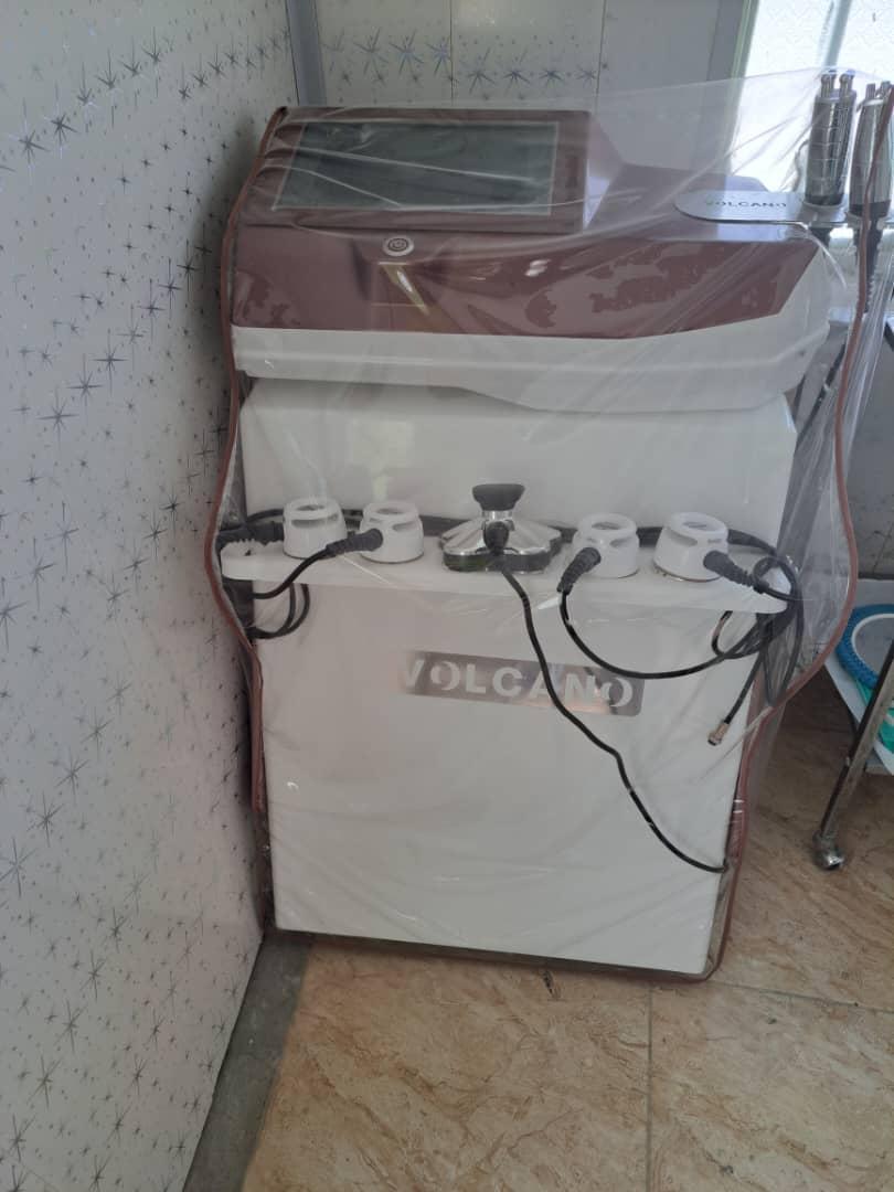 دستگاه لاغری و زیبایی ولکینو شرکت مداریانو/مدینیوم