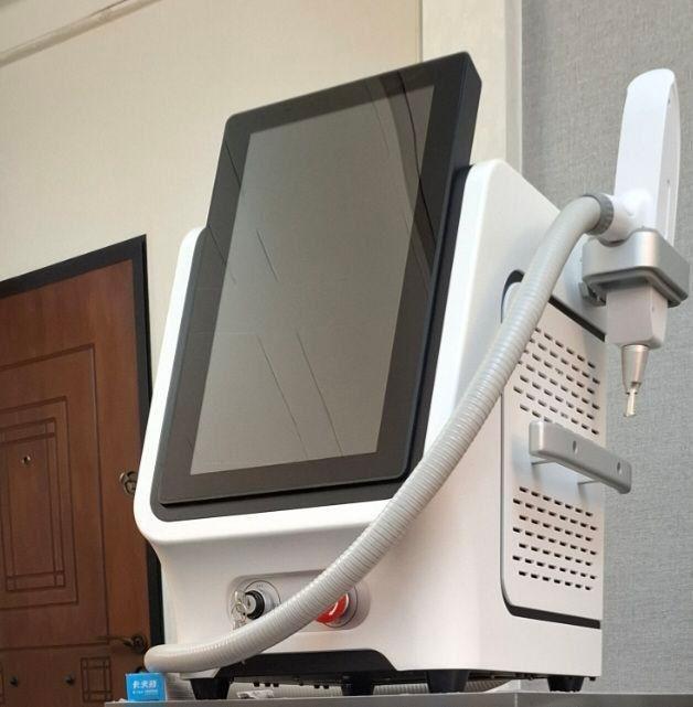 دستگاه لیزر کیو سوئیچ کیو تاچدست دو/مدینیوم