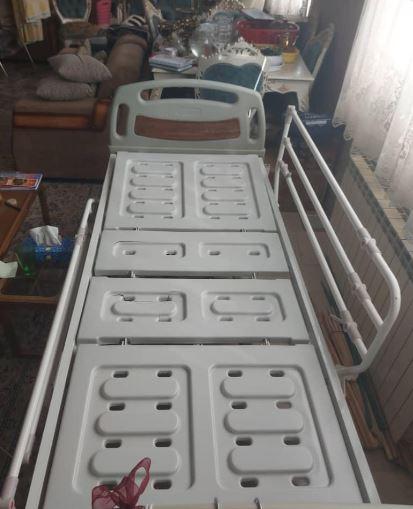 تخت بیمارستانی سه شکندست دو/مدینیوم