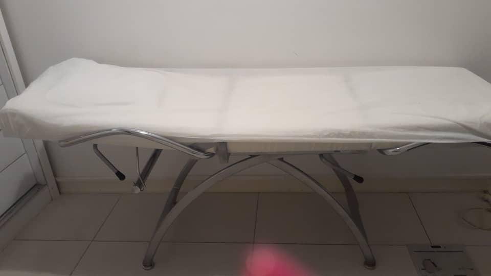 تخت سه شکن مکانیکی و تخت معاینهدست دو/مدینیوم