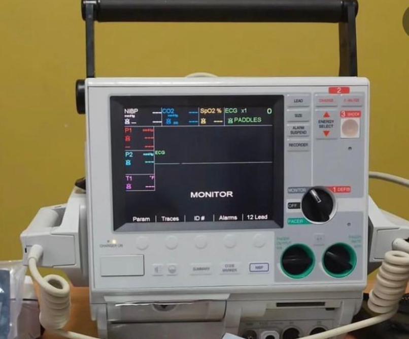 الکتروشوکدست دو/مدینیوم